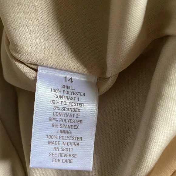 Db established Elegant Black and Cream Lace Dress size 14 lined - Picture 7 of 7